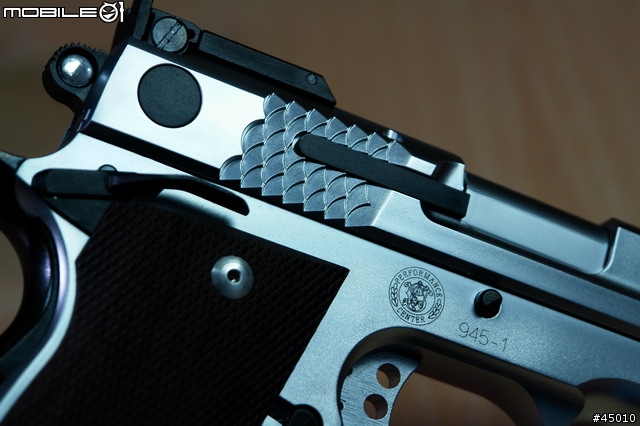 [分享]KSC M945 銀色魚鱗版 圖小多
