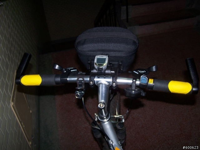 Giant CS-800 便宜的都市通勤車,風櫃嘴攻頂成功