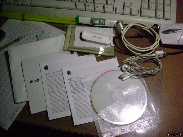 iPod Video 開盒照(慢了一年[汗])(副大量圖片)