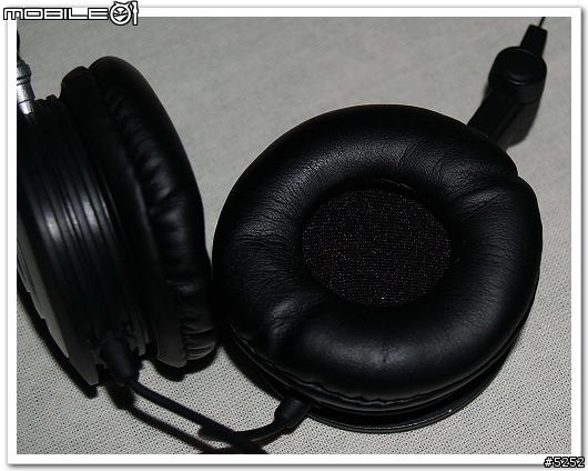 [分享]非專業分享 AKG K26P 頭戴耳罩式耳機