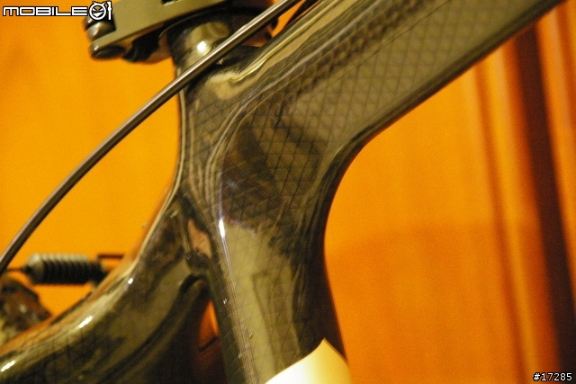 JBCPRO 2007LIGHTNING 碳纖維8.7kg 登山車