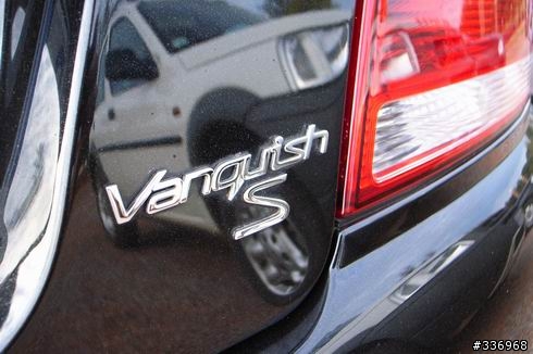 驚見 ASTON MARTIN