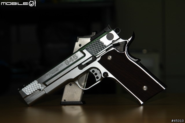[分享]KSC M945 銀色魚鱗版 圖小多