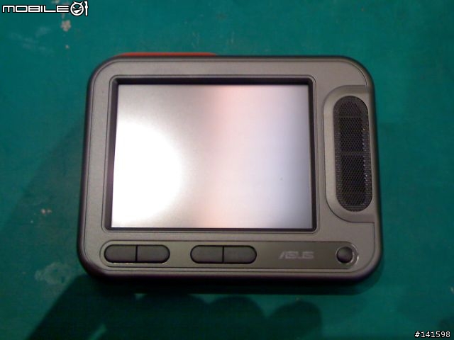 [開箱照] ASUS 多媒體導航機S102