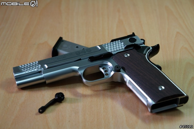 [分享]KSC M945 銀色魚鱗版 圖小多