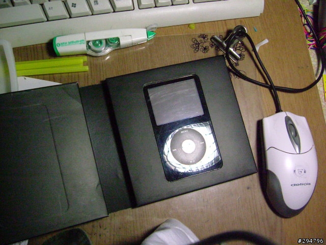 iPod Video 開盒照(慢了一年[汗])(副大量圖片)