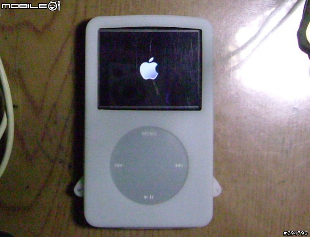 iPod Video 開盒照(慢了一年[汗])(副大量圖片)