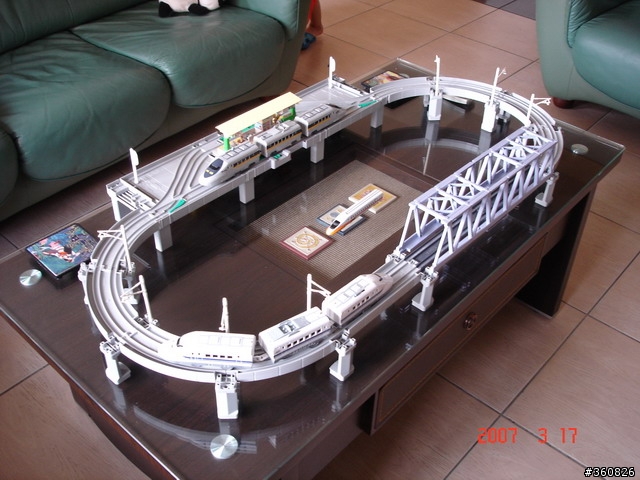 [分享]TOMY700系火車傳奇三部曲之第二部--雙車奇謀