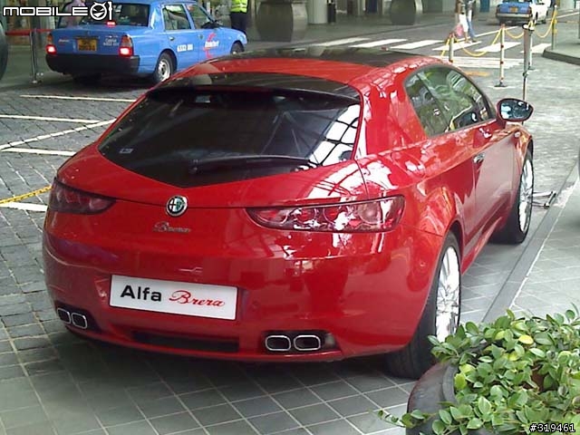 火紅的 Alfa Brera
