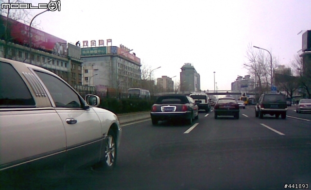 加長型的悍馬，還有加長型的別克跟凱迪拉克