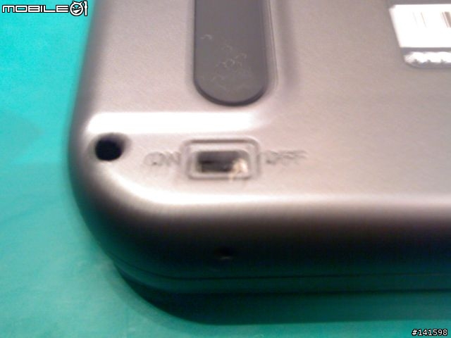 [開箱照] ASUS 多媒體導航機S102