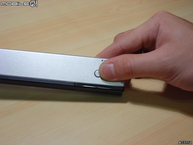[分享]Wii Nyko無線感應棒-Wireless Sensor Bar拆盒報告