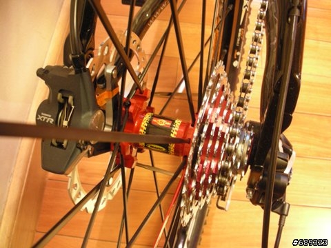[分享] 2007 FUJI TEAM ISSUE MTB -- 5/6 零件升級 (輕量化)