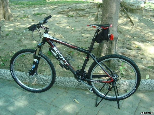 07 SCOTT SCALE 30