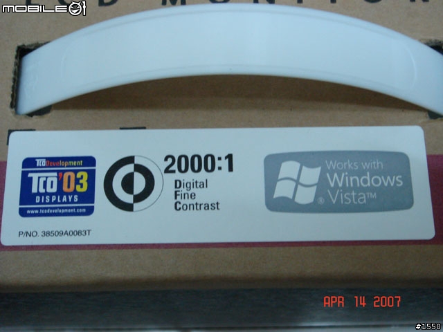 [分享] LG L1953T-SF 19" LCD 開箱照