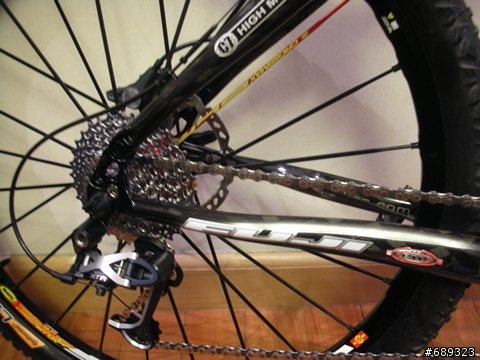 [分享] 2007 FUJI TEAM ISSUE MTB -- 5/6 零件升級 (輕量化)