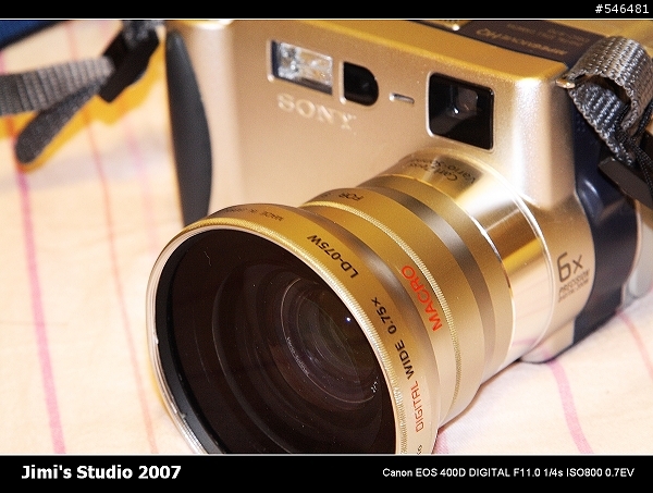 [分享] 老古董 Sony Cybershot DSC-S70