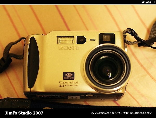 [分享] 老古董 Sony Cybershot DSC-S70