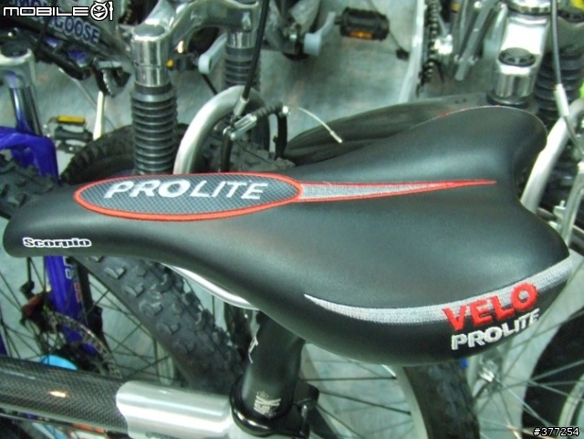 鋁合金車架與carbon車架的剛性比較(訂了XPLOZIV Xpert的公路車)