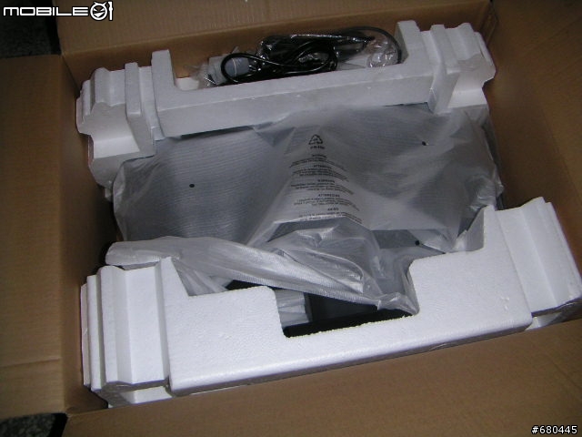 [分享] 平價的二十六吋電腦螢幕 ACER AL2623W 開箱照