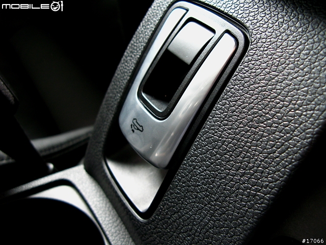 [初體驗] VW 曙光女神 EOS 2.0FSI