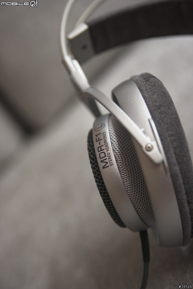 傾聽自然的聲音 SONY MDR-F1 全開放式耳機