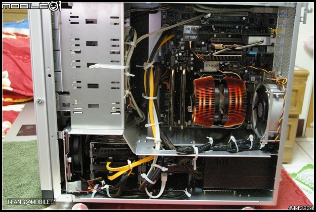 [分享]Thermaltake(CL-R0026)熱導管式記憶體散熱片(32P)