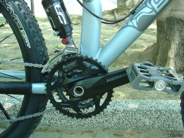 07 SCOTT SCALE 30