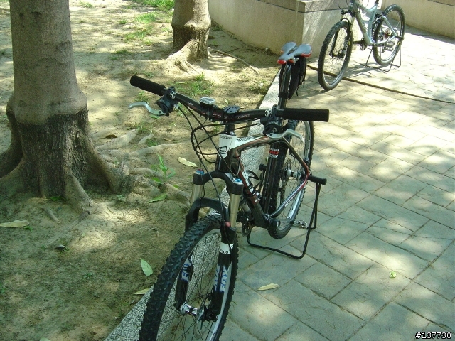 07 SCOTT SCALE 30