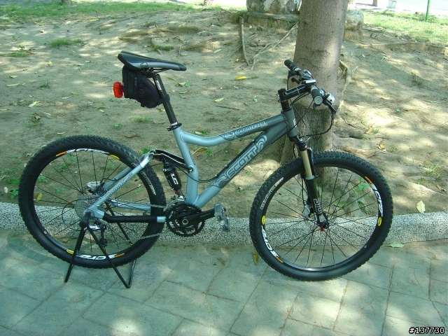 07 SCOTT SCALE 30