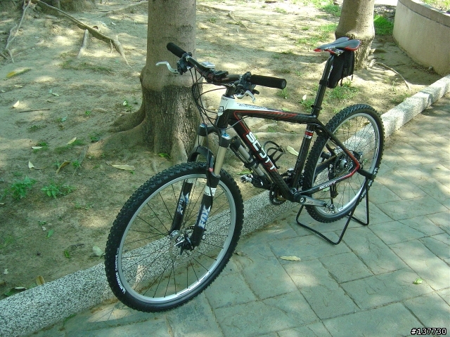 07 SCOTT SCALE 30