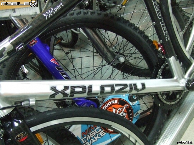 鋁合金車架與carbon車架的剛性比較(訂了XPLOZIV Xpert的公路車)