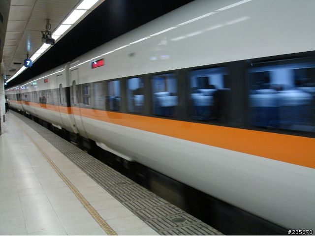 [分享]高速過彎的快感—傾斜式列車「太魯閣號」體驗