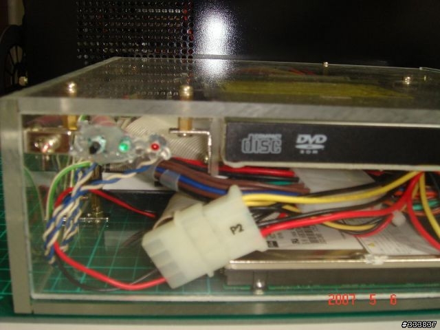 [分享] 我的第一台 DIY MINI-ITX 電腦 (多圖) 07-05-07 更新