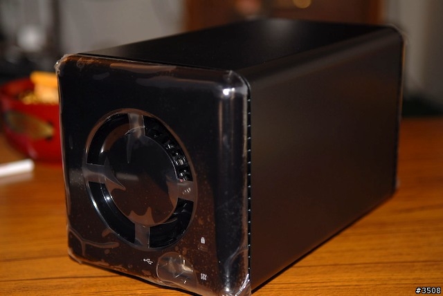 [分享] drobo storage robot 儲存機器人