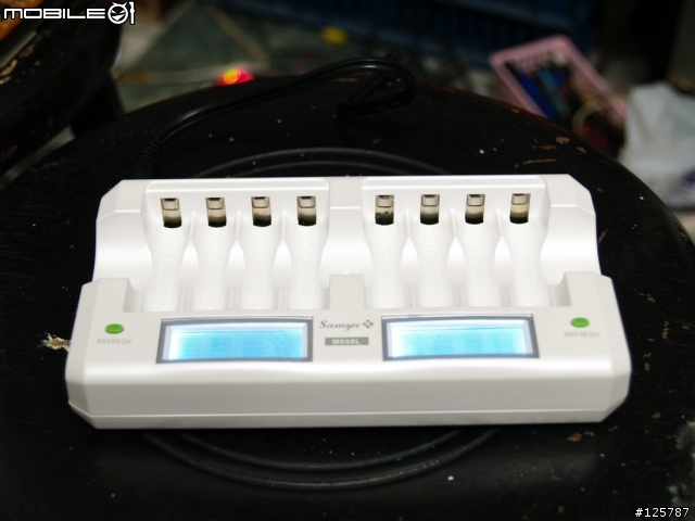 [分享]祥業牌，8槽AA/AAA電池充電器 M-800L