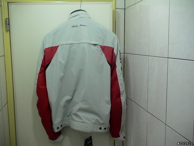 [分享]新購入的DAINESE G. DURANGO TEX