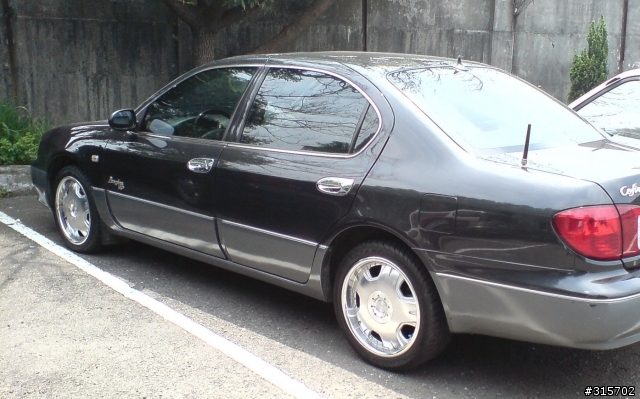 加油站洗車機的軌道會刮傷輪圈嗎?(新增我的輪圈照)