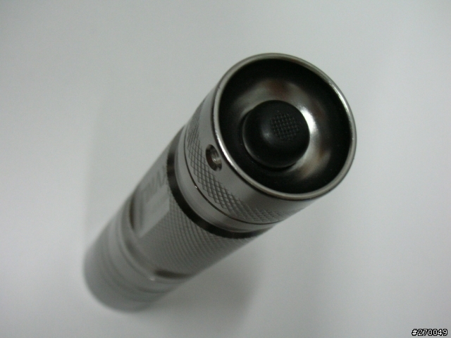 [分享]TIM(倒V)X V1白光LED 手電筒