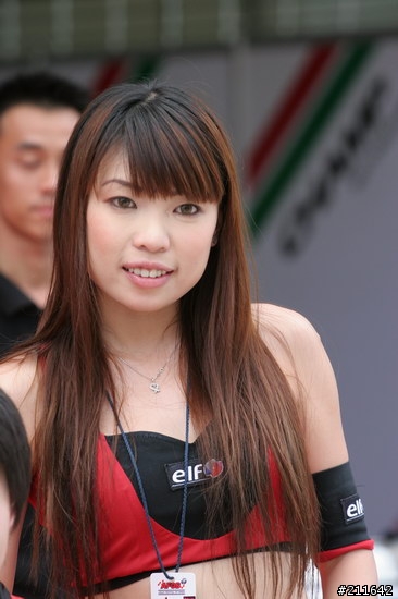 [分享] 辣辣辣.....Gal in Sepang Circuit