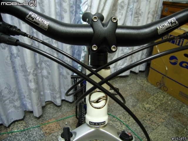 [開箱分享]我的第一台MTB 07 Anthem 3 藍/白，新增配件在P3