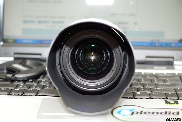 [檄文]Nikon 28-70mm f2.8 小小灰!!  我跟你拼了~~