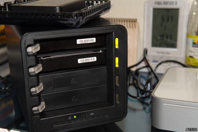 [分享] drobo storage robot 儲存機器人