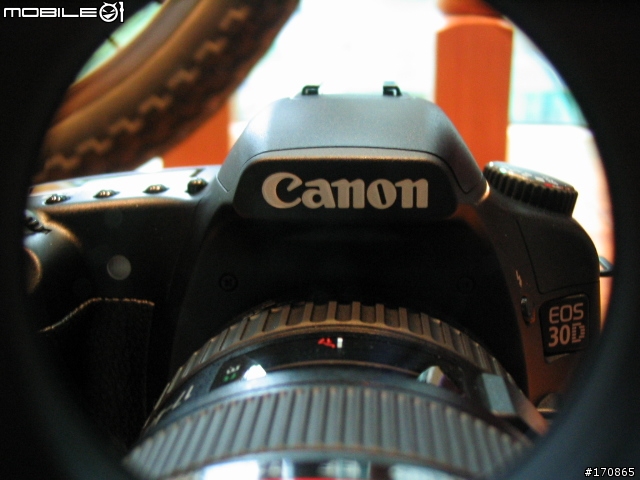 由此踏上單眼之路。。。