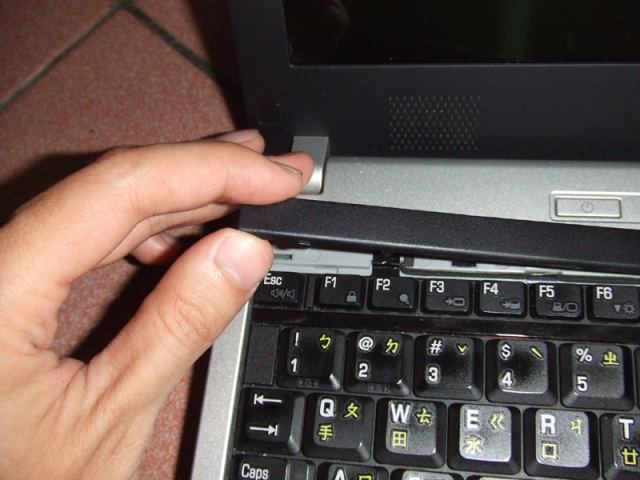 [教學] Toshiba M500 如何 DIY 更換記憶體