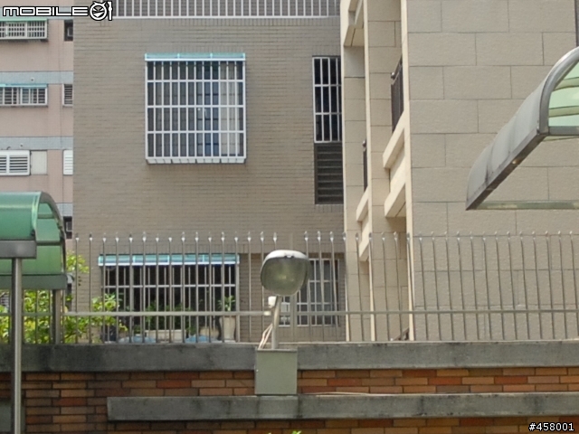 [分享]Nikon 14mm F2.8D VS N12-24(新增比較)....