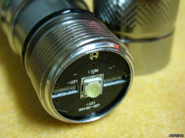 [分享]TIM(倒V)X V1白光LED 手電筒