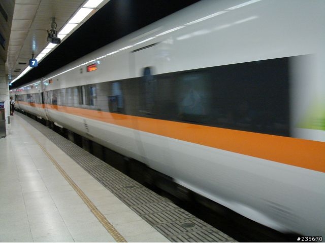 [分享]高速過彎的快感—傾斜式列車「太魯閣號」體驗