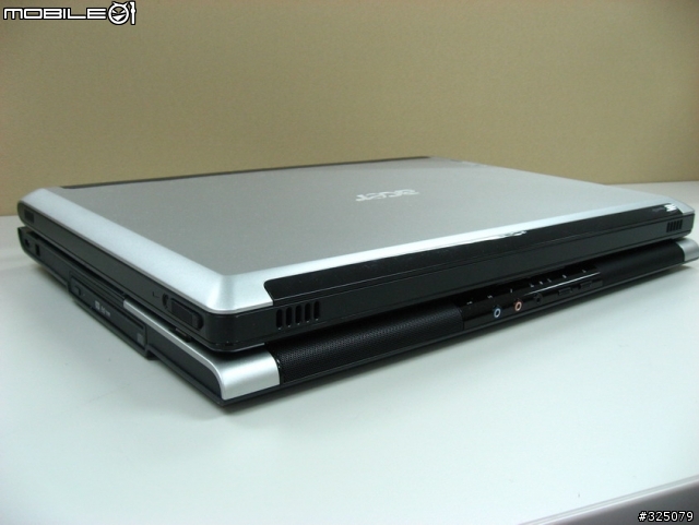 [分享]驚見龐然大物,排山倒海而來-acer Aspire9810 20.1吋--筆記型--電腦.
