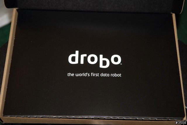 [分享] drobo storage robot 儲存機器人